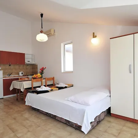 Rasin Apartment *