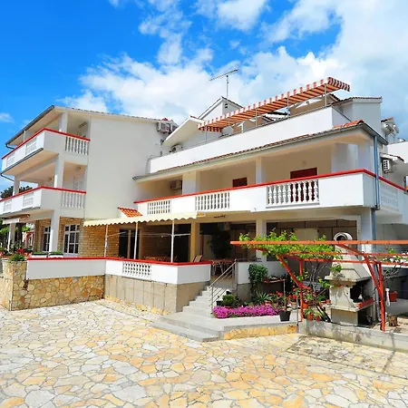 Rasin Apartment